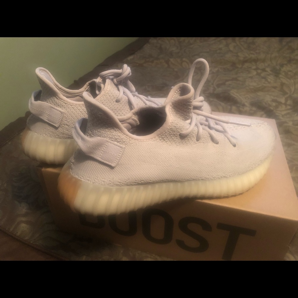 ADIDAS YEEZY BOOST 350 V2 - Picture 2 of 8